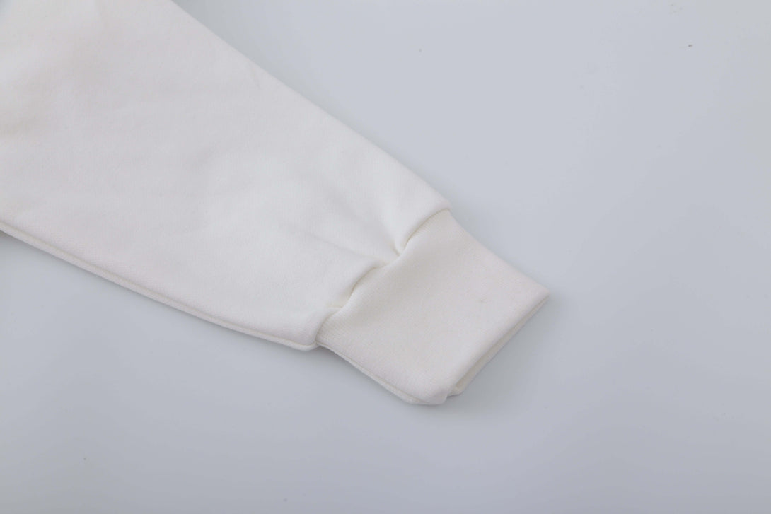 1x1 ribbed cuff elasticity detail