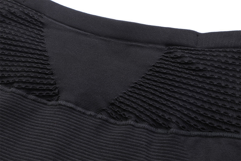 Back waistband design of compression training shorts