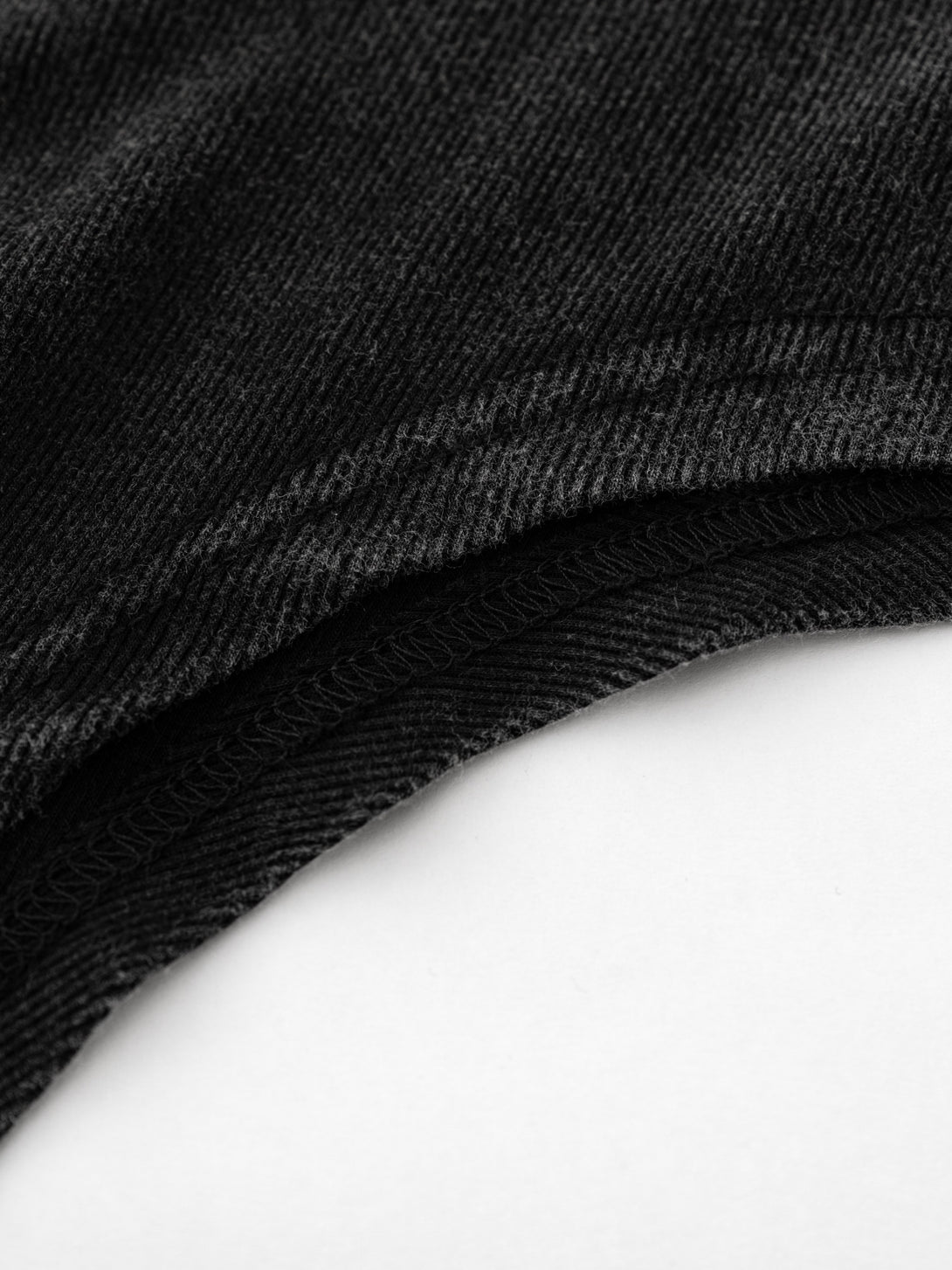 Thigh curve ergonomic design for natural movement
