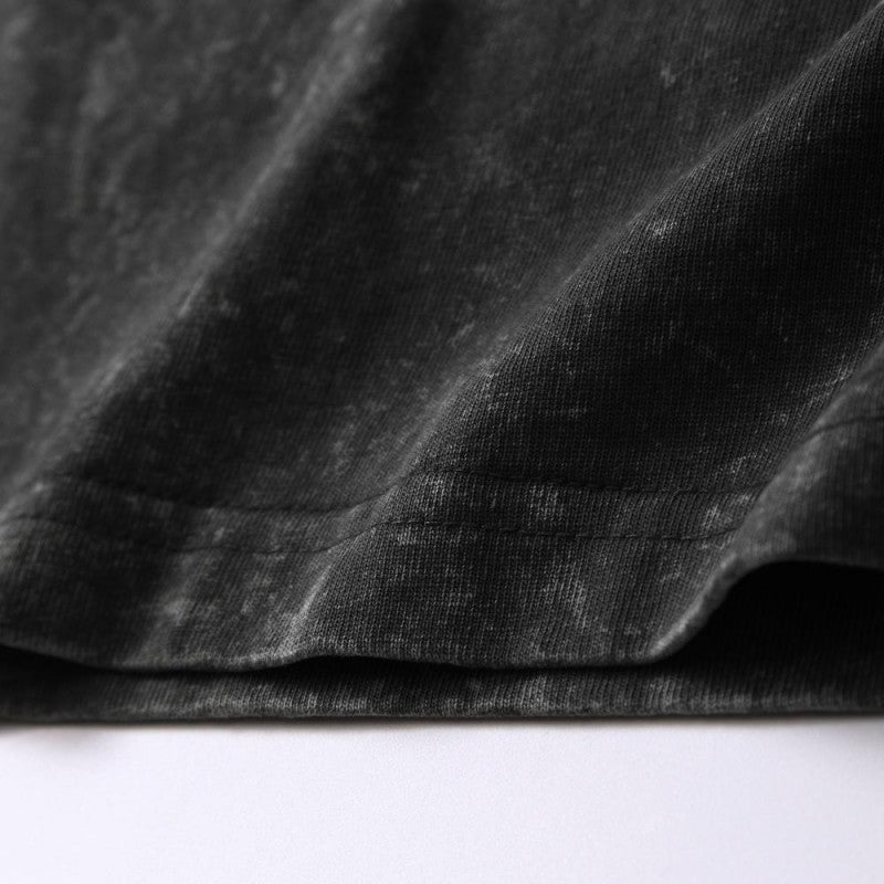 Bottom hem finishing on cotton vintage long-sleeved t-shirt