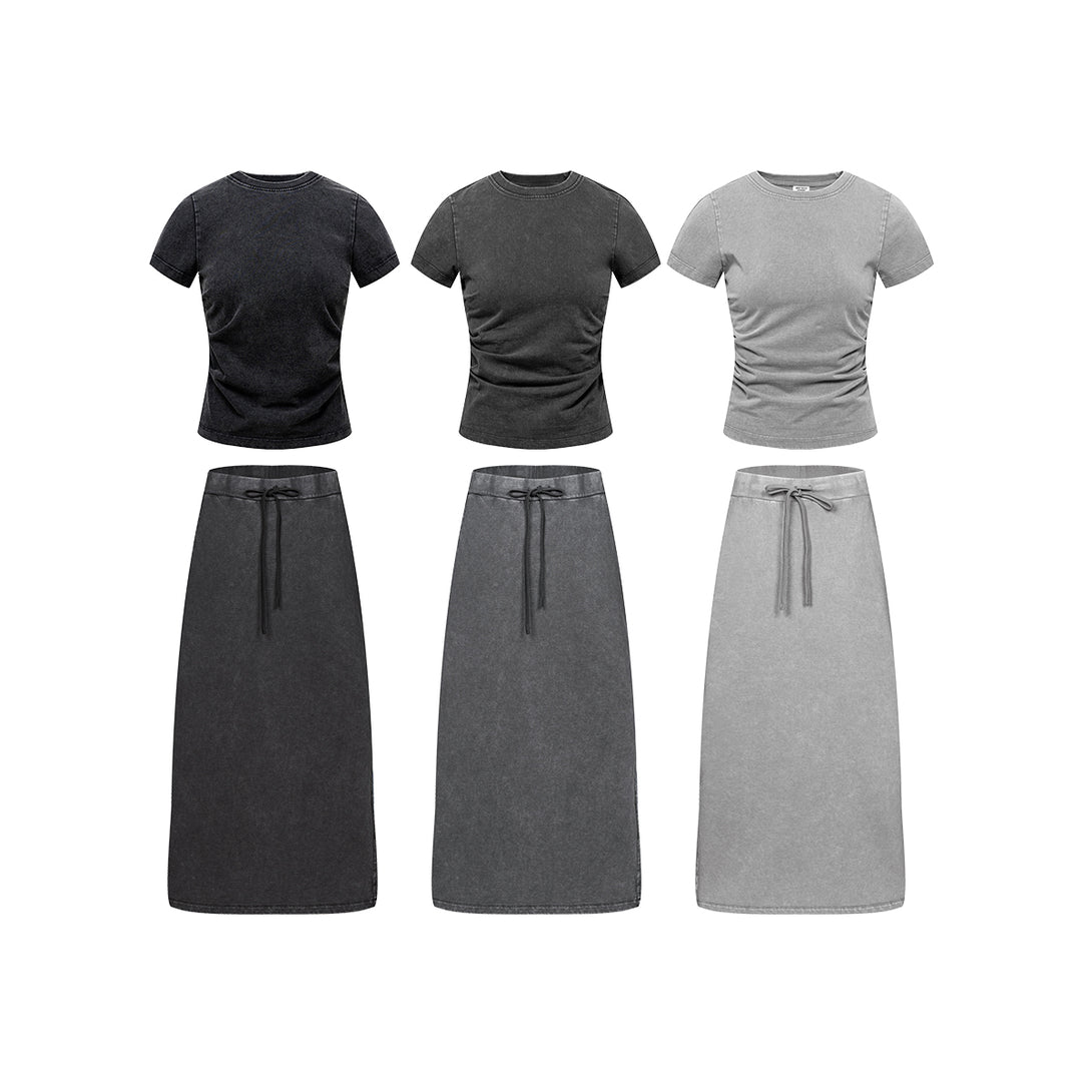 Matching set: Heavy wash t-shirt with A-line skirt outfit