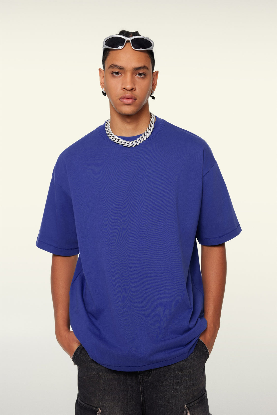 Female model wearing Purple Blue cooling T-shirt outdoors