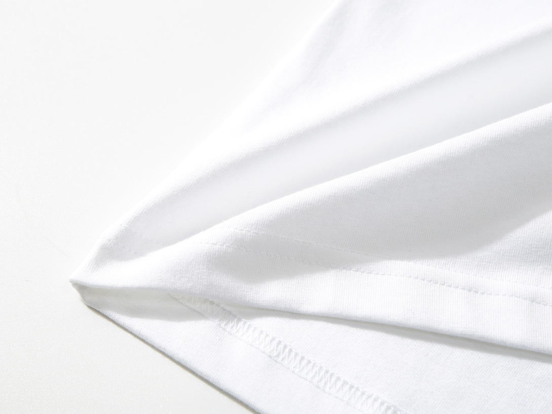 Hem stitching on cotton vest